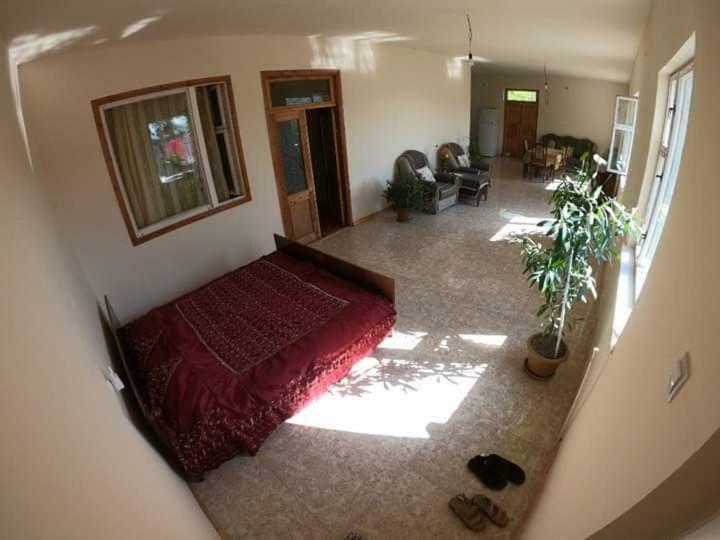 Nnn Guest House Goris Exterior foto